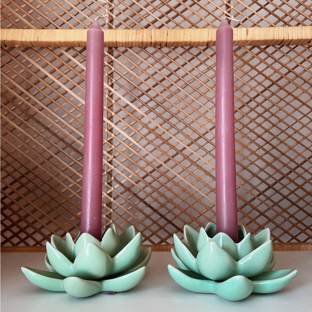 Lotus tealight holders